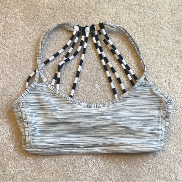 Lululemon light support sports bra, size 4 - Picture 1 of 3